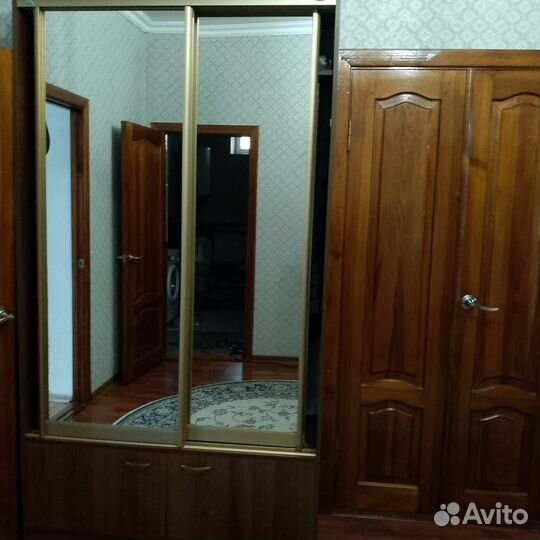 Шкаф купе, диван