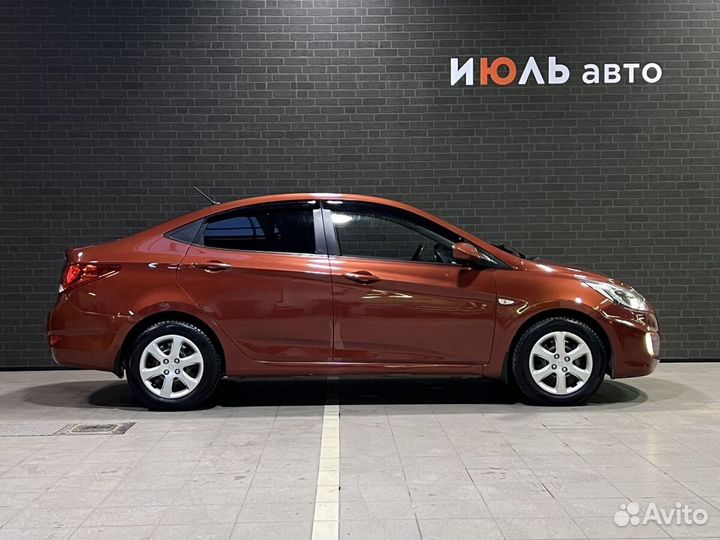 Hyundai Solaris 1.4 AT, 2011, 127 115 км