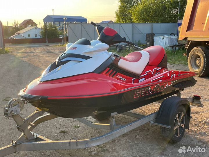 Гидроцикл BRP RXT 215