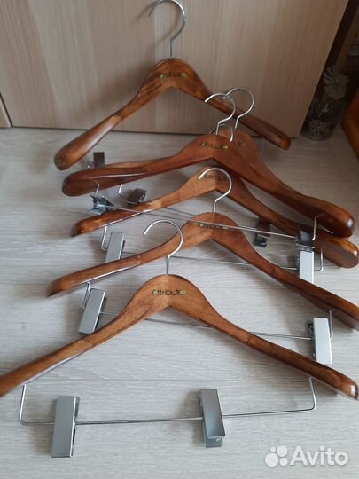 Плечики деревянные