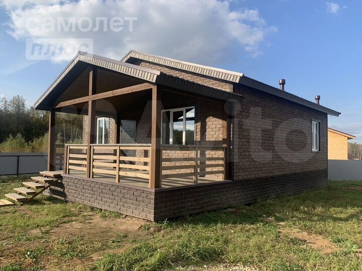 Дом 91,8 м² на участке 6,4 сот.