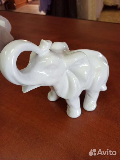 Статуэтка слон