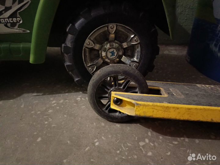 Трюковой самокат