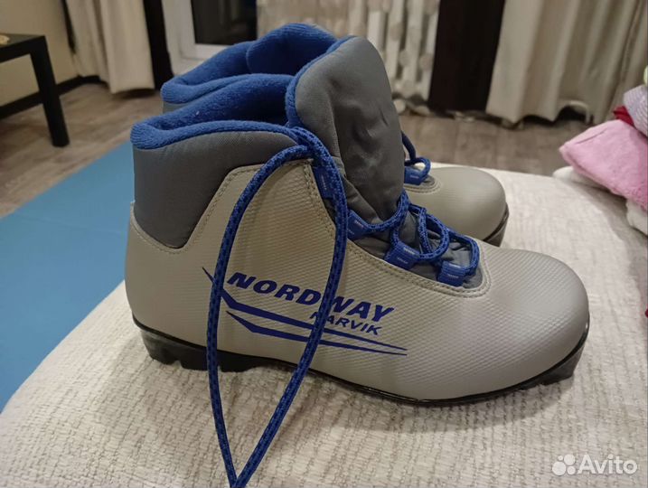 Лыжные ботинки 37 размер