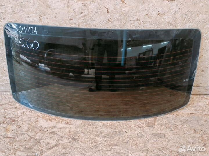 Стекло заднее Hyundai Sonata