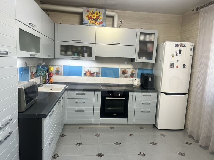 2-к. квартира, 68 м², 7/17 эт.