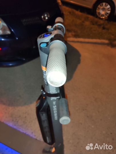 Электросамокат ninebot kickscooter es4