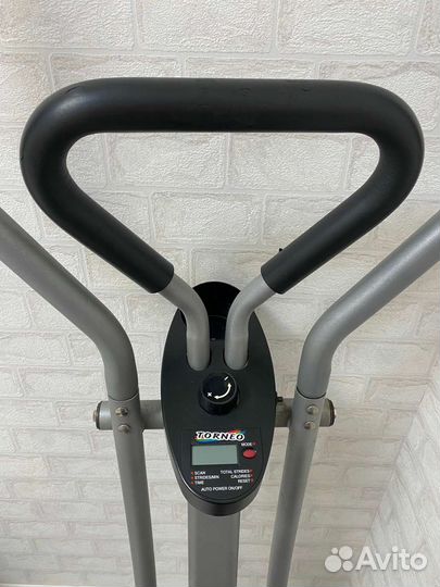 Эллиптический тренажер torneo