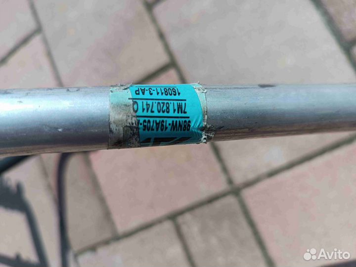 Трубка кондиционера 7M1820741Q