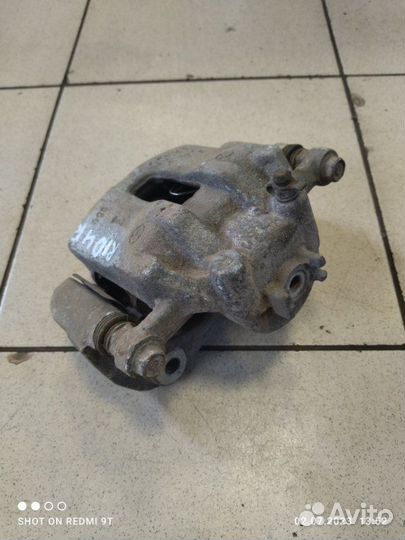 Суппорт тормозной передний правый Kia Rio 4