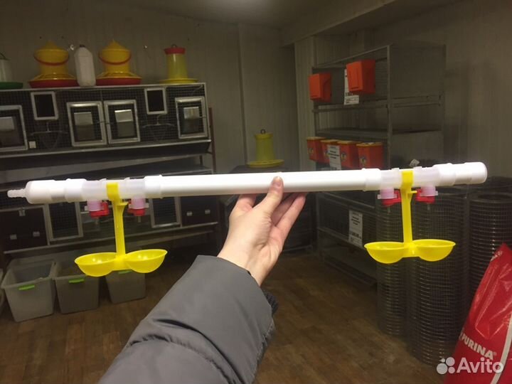 Поилка ниппельная для птиц