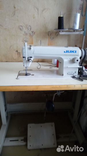 Бытовая техника швейная машина