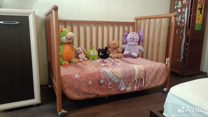 Детская кроватка