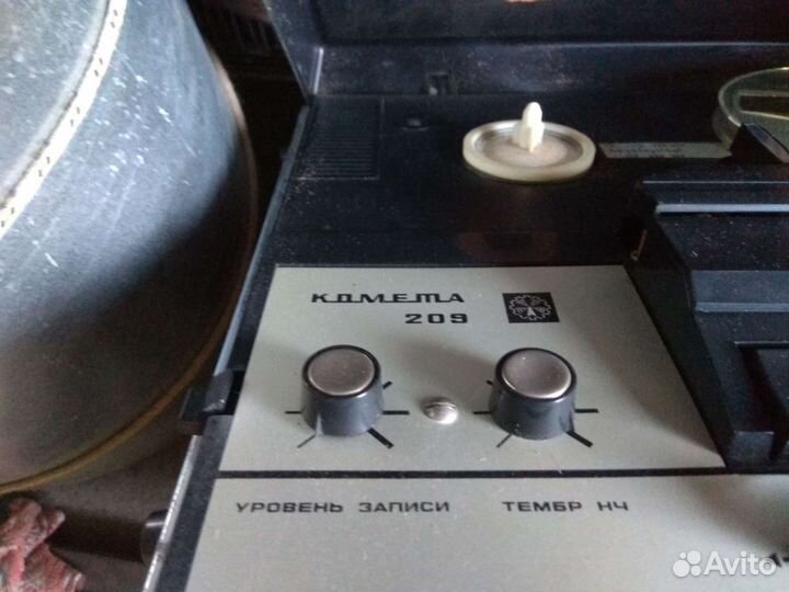 Бабинный магнитофон Комета 209