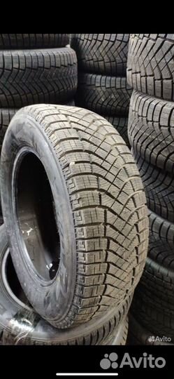 Pirelli Ice Zero FR 205/55 R16