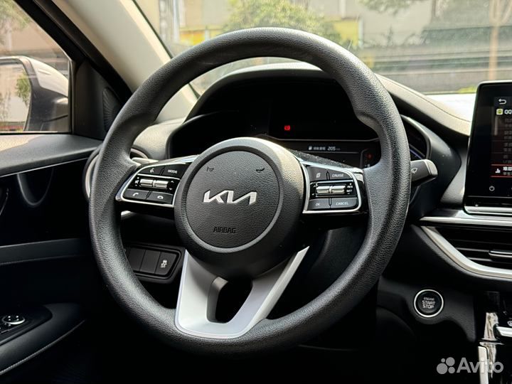 Kia K3 1.5 CVT, 2021, 22 315 км