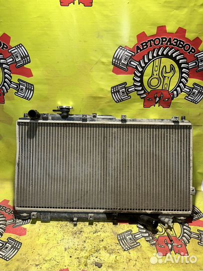 Радиатор охлаждения Kia Spectra
