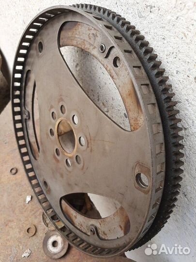 Воздушный коллектор в сборе ауди 2.8ALG