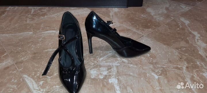 Туфли лакированные