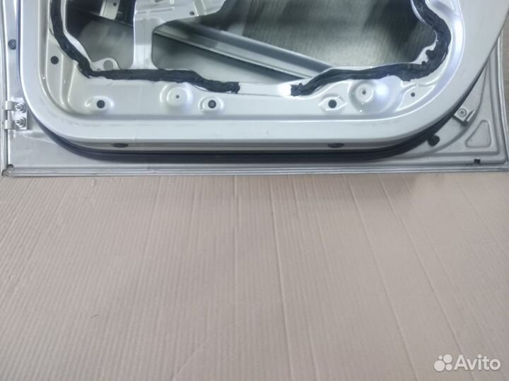 Дверь передняя правая BMW E90 E91