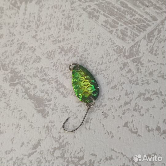 Блесна 2 грамма форель, окунь,голавль