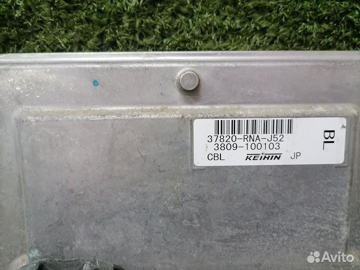 Блок управления двигателем R18A 37820-RNA-J52 Honda Civic FD1