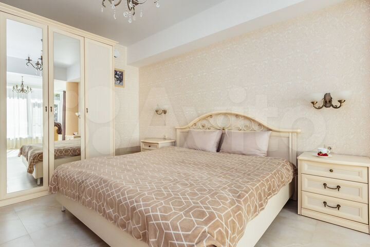 Квартира-студия, 53 м², 1/2 эт.