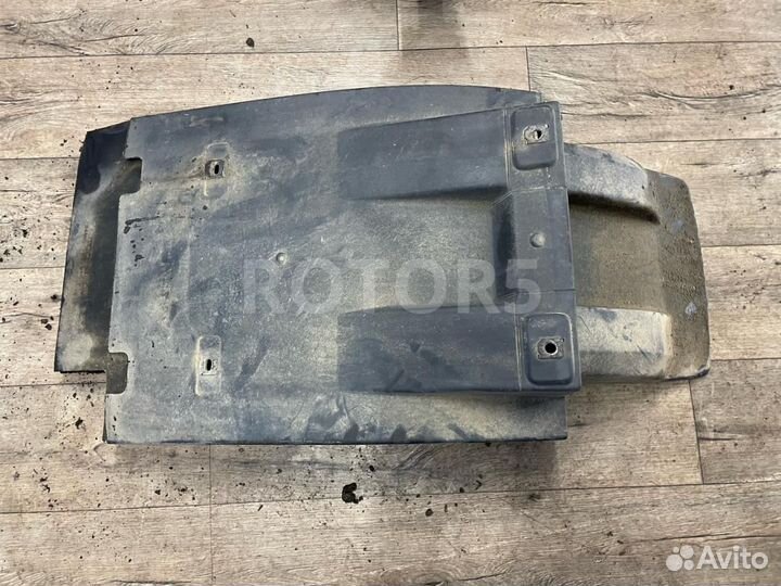 Подкрылок передний правый Volvo FH 3 2015 84160719