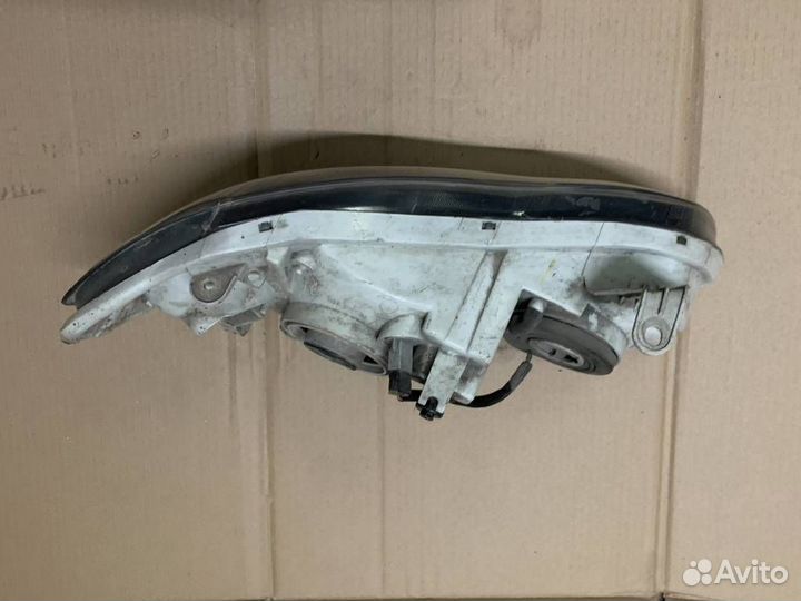 Фара L nissan cefiro A33