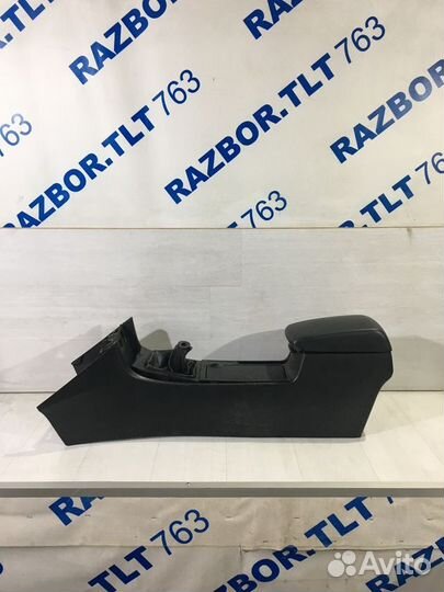 Центральная консоль с подлокотником mazda 3 BK 2.0
