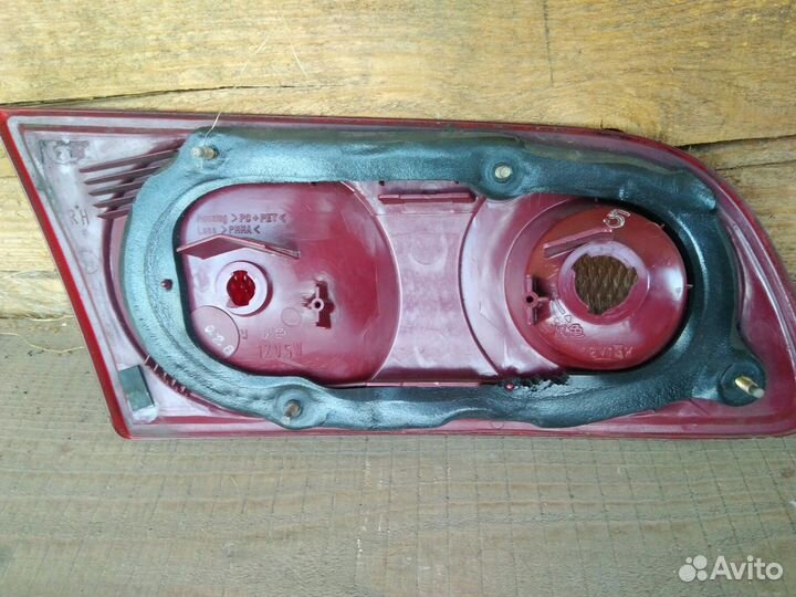 Рассеиватель заднего фонаря Toyota