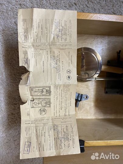 Часы настольные маятниковые СССР 