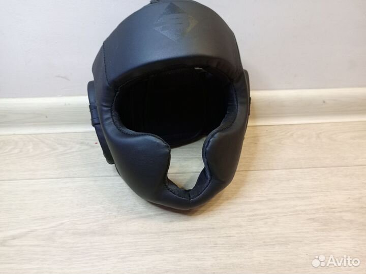 Шлем+ перчатки боксерские