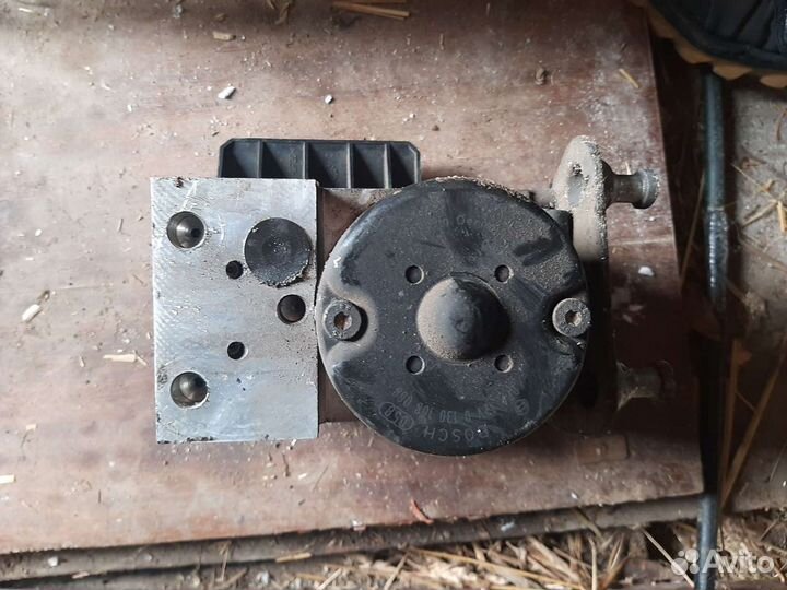 Блок абс на мерседес е210 2.4л А.Т