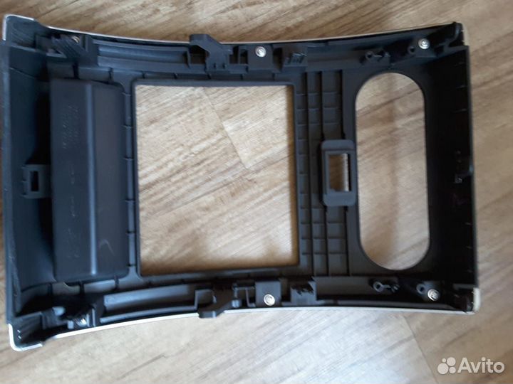 Консоль центральная Nissan X-trail NT31 Ниссан