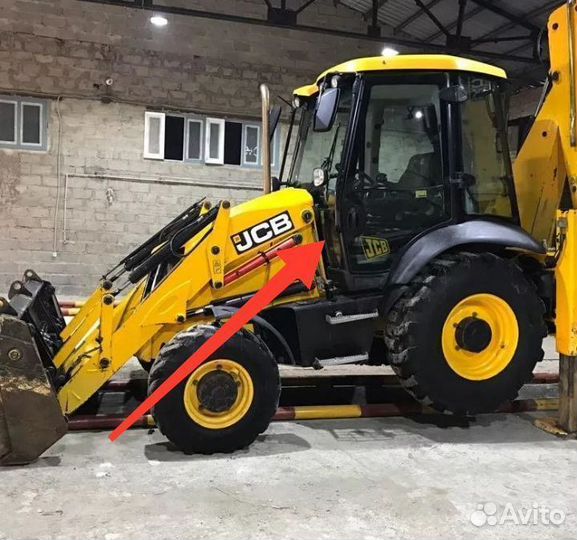 Стекло лобовое нижнее для JCB 3cx-4cx