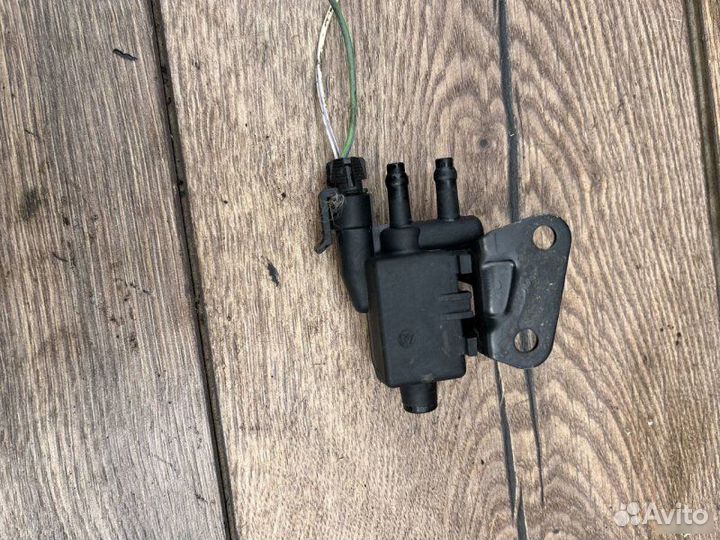 Электромагнитный клапан Renault Megan 1 1.2