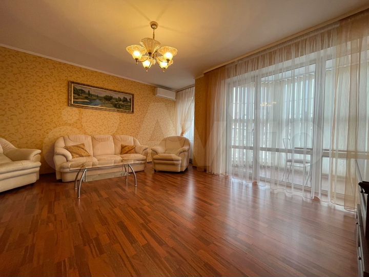 2-к. квартира, 100 м², 4/5 эт.