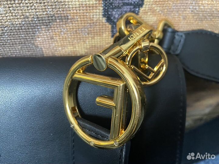 Сумка натуральная кожа fendi