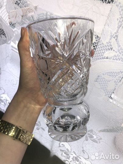 Хрустальная ваза