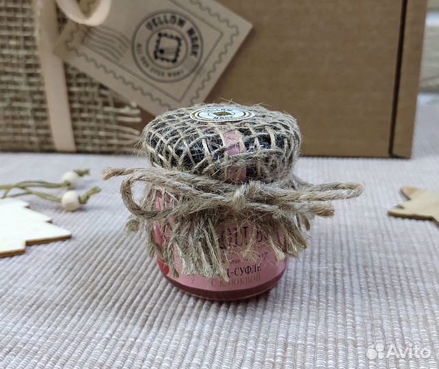 Подарочный набор №04 Ассорти орехов, мёд