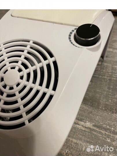 Маникюрный пылесос