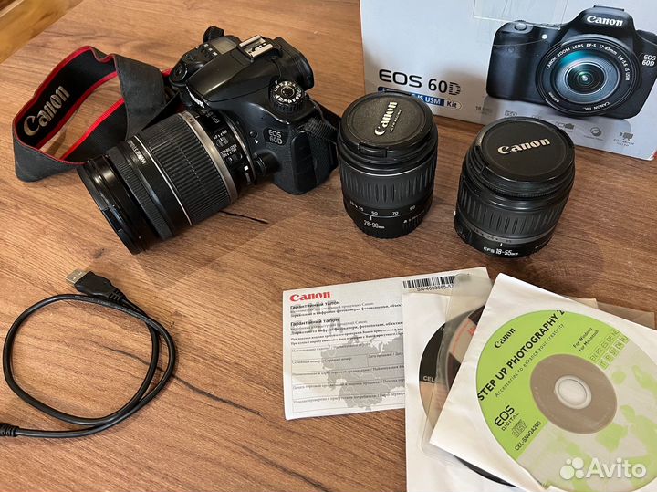 Зеркальный фотоаппарат Canon 60d