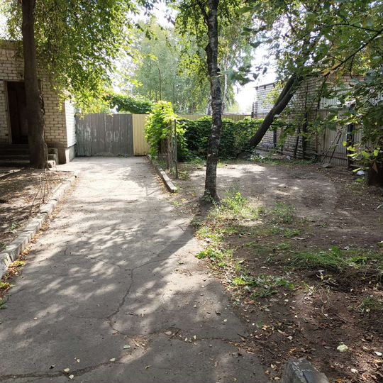 2-к. квартира, 80 м², 1/2 эт.