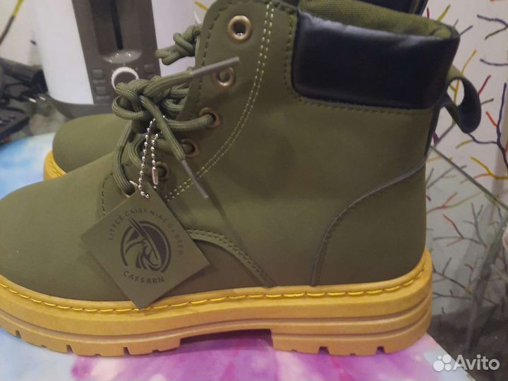 Ботинки унисекс 40