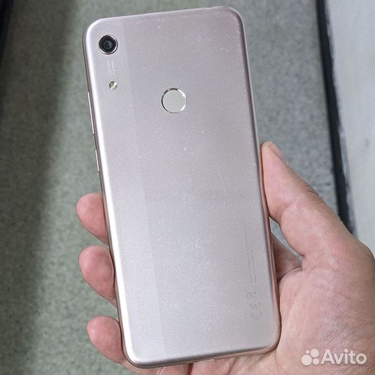 Honor 8a 2/32gb