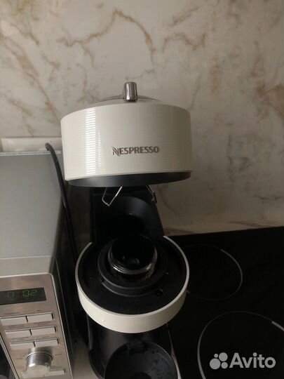 Кофеварка капсульная nespresso