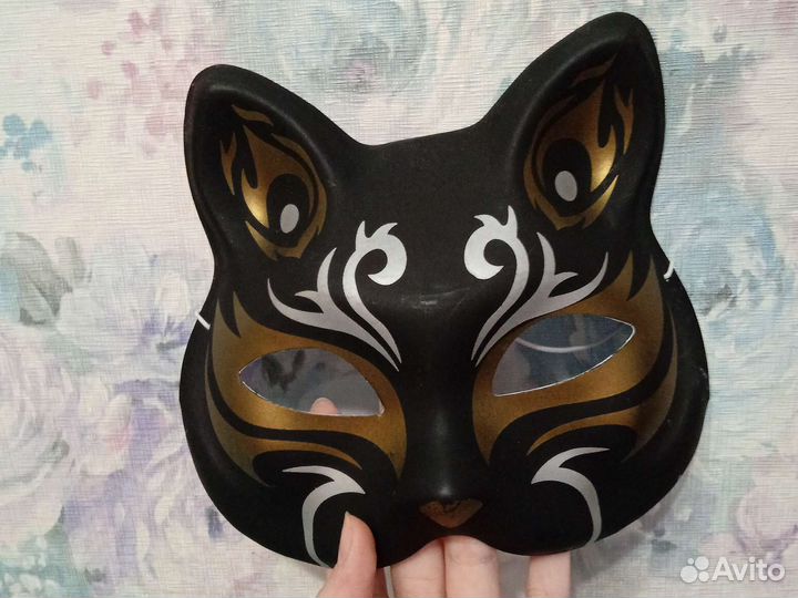 Венецианская маска кошки