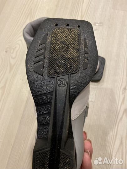 Лыжные ботинки