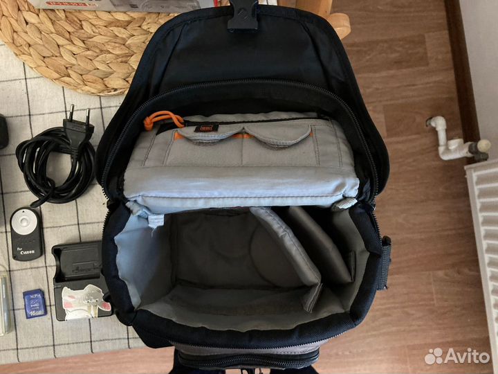 Зеркальный фотоаппарат Canon 450D